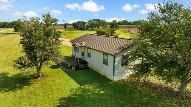 300 PR 14030, Blossom, TX 75416