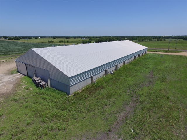 300 PR 14030, Blossom, TX 75416