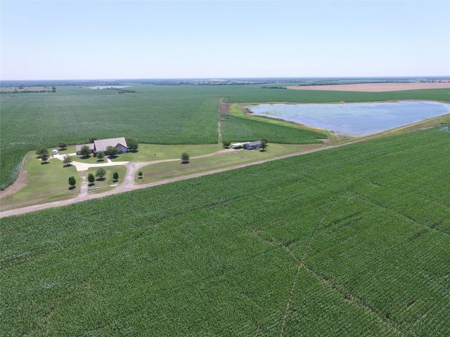 300 PR 14030, Blossom, TX 75416