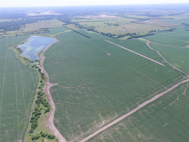 300 PR 14030, Blossom, TX 75416