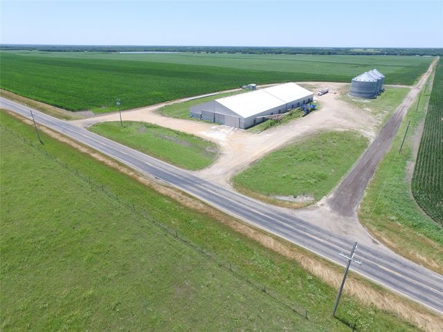 300 PR 14030, Blossom, TX 75416