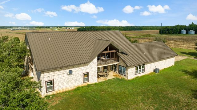 300 PR 14030, Blossom, TX 75416