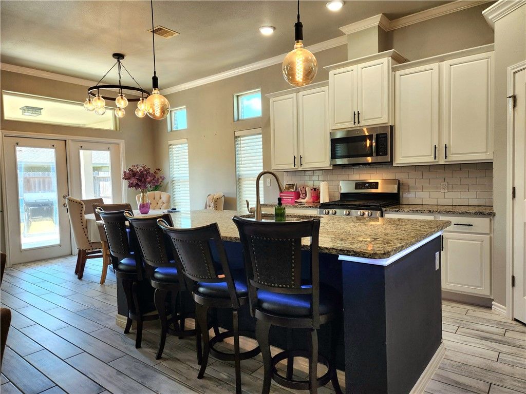 7529 Krypton Dr, Corpus Christi, TX 78414 — photo 4