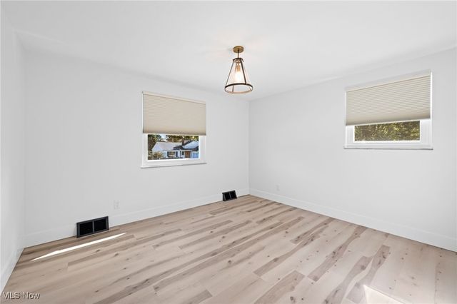 3520 Archwood Drive, Rocky River, OH 44116