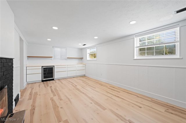 3520 Archwood Drive, Rocky River, OH 44116