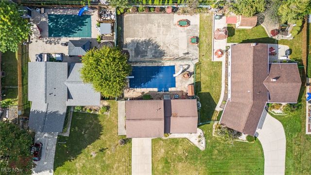 3520 Archwood Drive, Rocky River, OH 44116