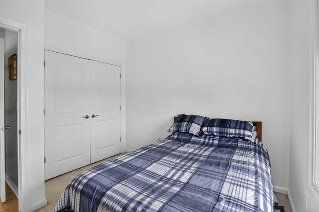 1 Francis Dr 405, Andover, MA 01810
