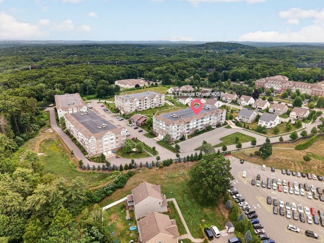 1 Francis Dr 405, Andover, MA 01810