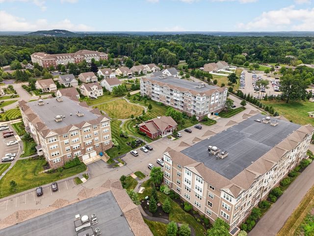 1 Francis Dr 405, Andover, MA 01810