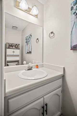 3084 Woody Ln, Clarksville, TN 37043