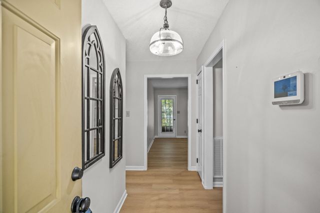 3084 Woody Ln, Clarksville, TN 37043