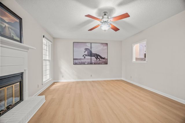 3084 Woody Ln, Clarksville, TN 37043