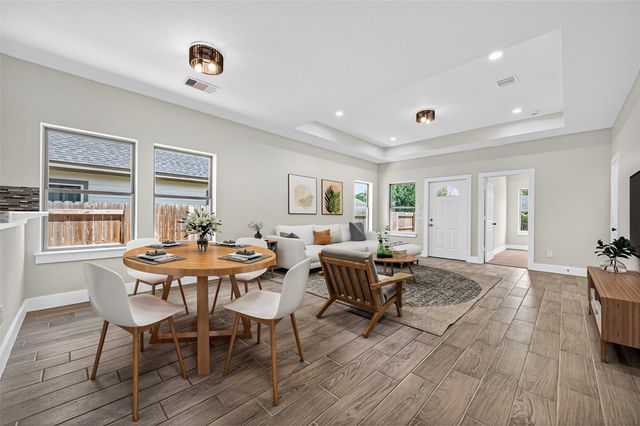 1105 Lyle W Avenue, Cleveland, TX 77327