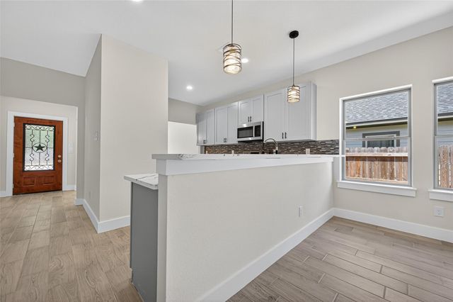 1105 Lyle W Avenue, Cleveland, TX 77327