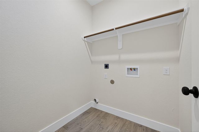 1105 Lyle W Avenue, Cleveland, TX 77327