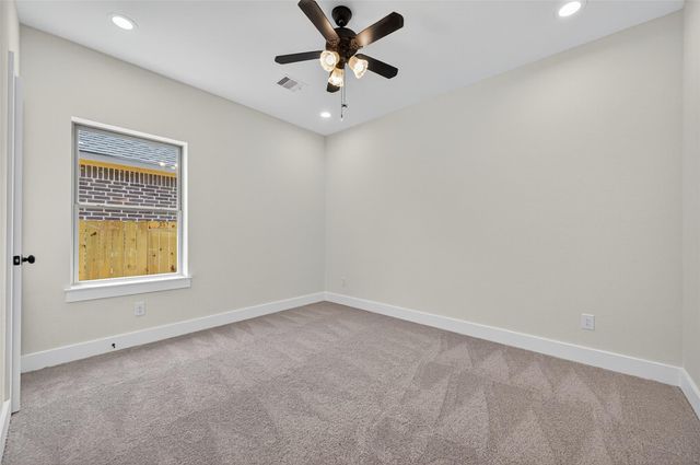 1105 Lyle W Avenue, Cleveland, TX 77327