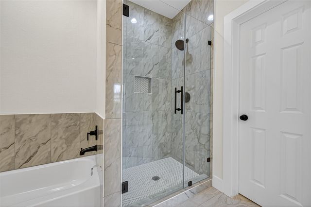 1105 Lyle W Avenue, Cleveland, TX 77327