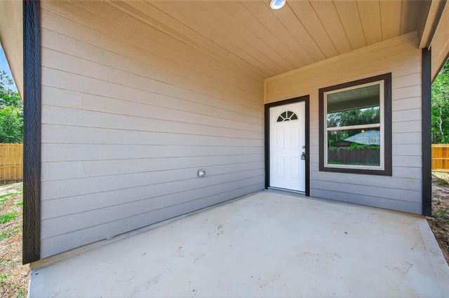 1105 Lyle W Avenue, Cleveland, TX 77327