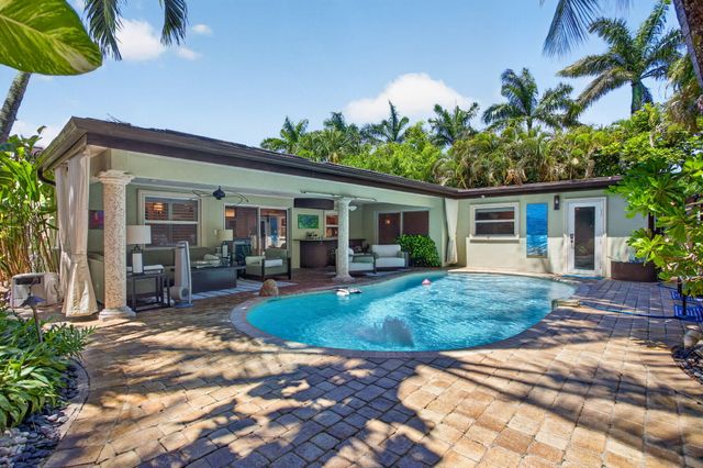 2812 NW 12th Avenue, Wilton Manors, FL 33311