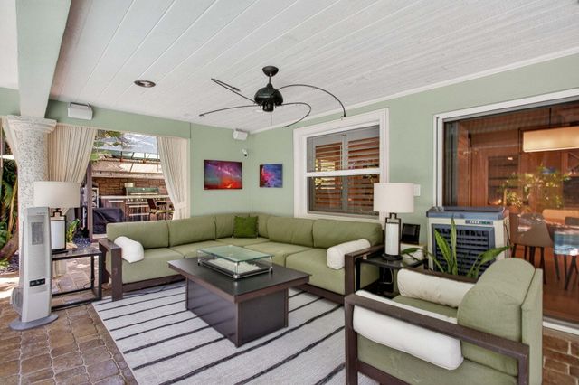 2812 NW 12th Avenue, Wilton Manors, FL 33311