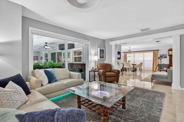 2812 NW 12th Avenue, Wilton Manors, FL 33311