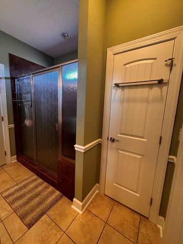 112 Cannondale Cir, Cowarts, AL 36321