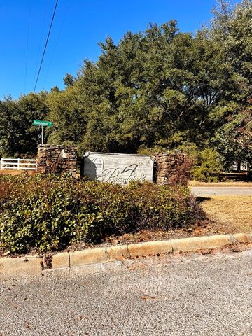 112 Cannondale Cir, Cowarts, AL 36321