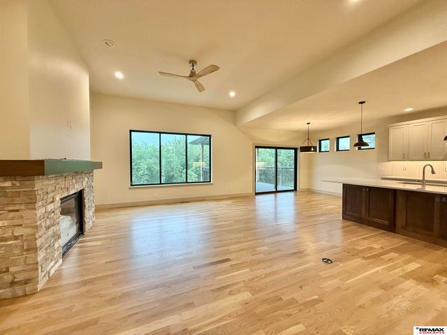 9549 Elm Creek Road, Lincoln, NE 68520