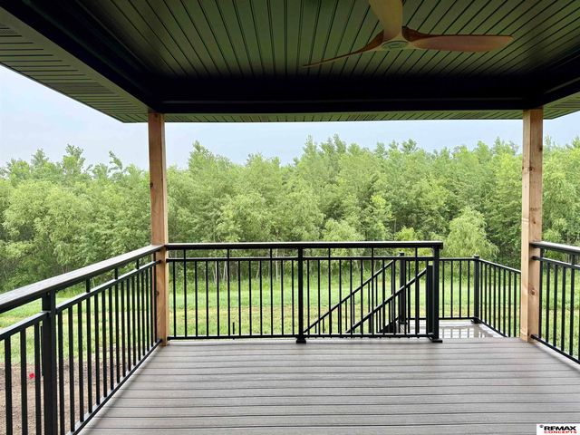 9549 Elm Creek Road, Lincoln, NE 68520