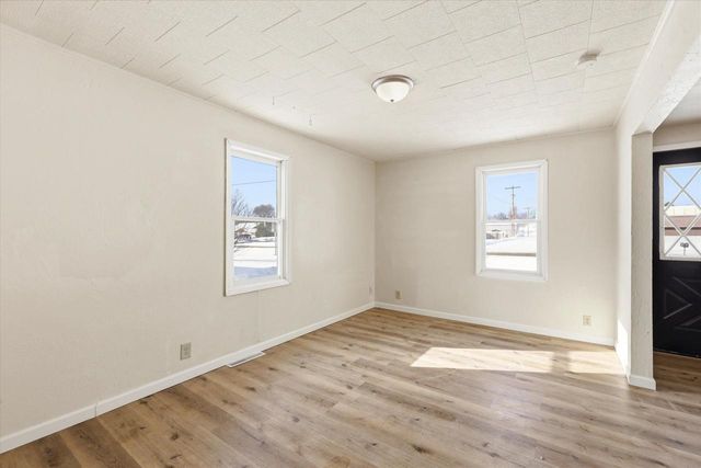 712 LOUISA STREET, Crivitz, WI 54114