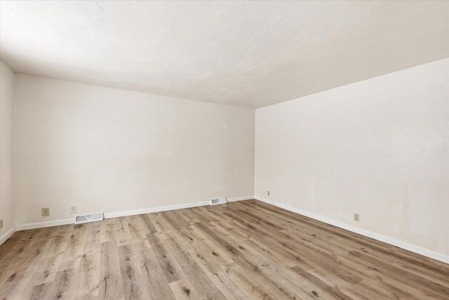 712 LOUISA STREET, Crivitz, WI 54114