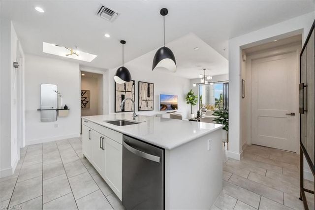 1111 Central AVE # 401, Naples, FL 34102