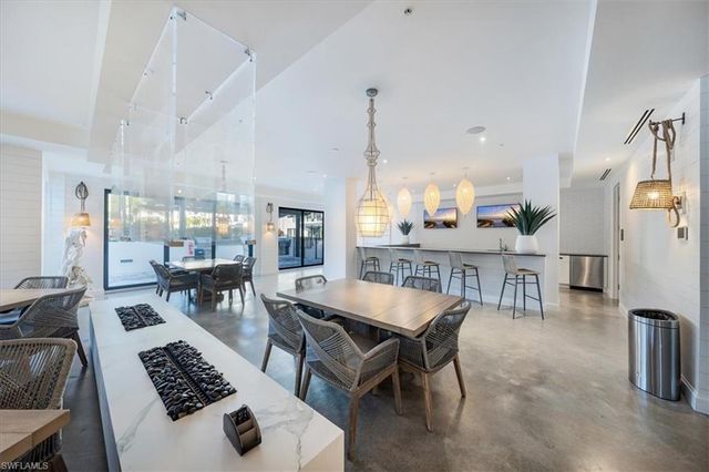 1111 Central AVE # 401, Naples, FL 34102