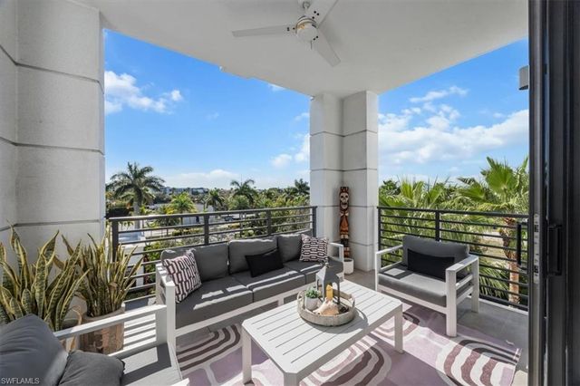 1111 Central AVE # 401, Naples, FL 34102