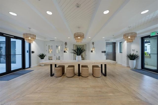 1111 Central AVE # 401, Naples, FL 34102