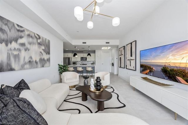 1111 Central AVE # 401, Naples, FL 34102