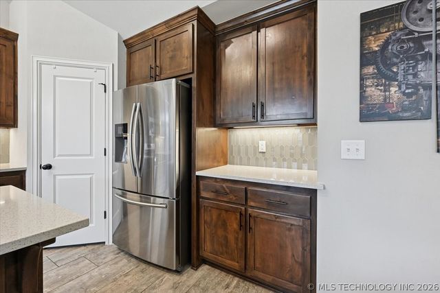 5433 Skylane Drive, Sand Springs, OK 74063