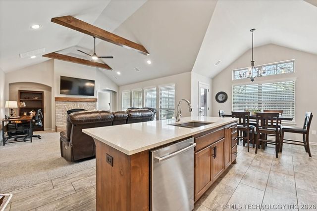 5433 Skylane Drive, Sand Springs, OK 74063