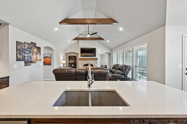 5433 Skylane Drive, Sand Springs, OK 74063