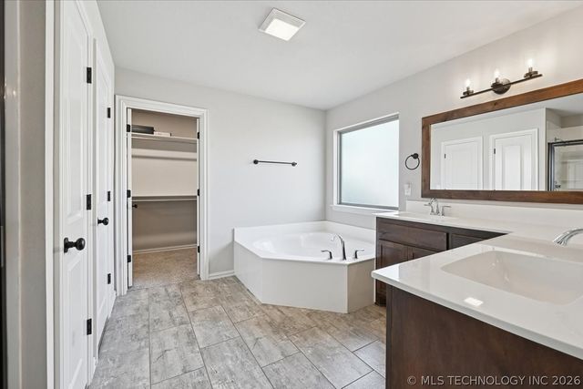 5433 Skylane Drive, Sand Springs, OK 74063