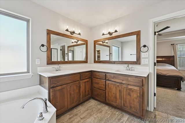 5433 Skylane Drive, Sand Springs, OK 74063