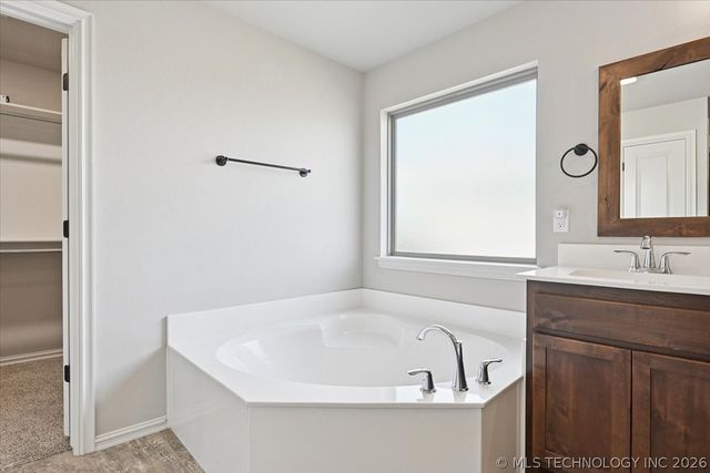 5433 Skylane Drive, Sand Springs, OK 74063