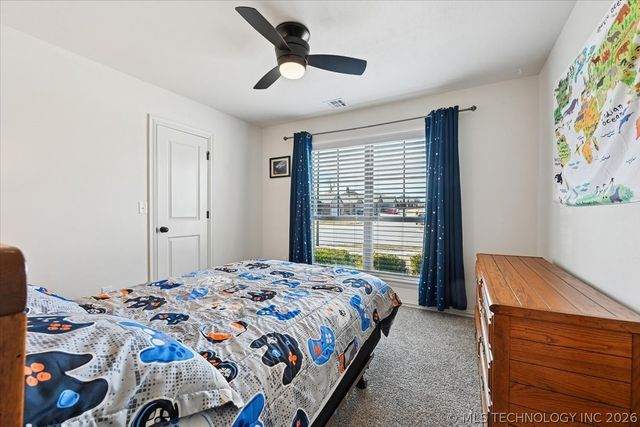 5433 Skylane Drive, Sand Springs, OK 74063