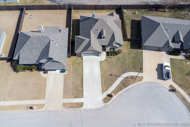 5433 Skylane Drive, Sand Springs, OK 74063