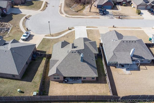 5433 Skylane Drive, Sand Springs, OK 74063