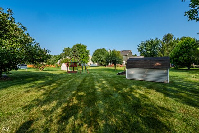 1642 Waterford Drive, Zionsville, IN 46077