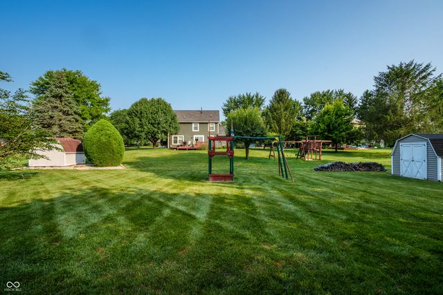 1642 Waterford Drive, Zionsville, IN 46077