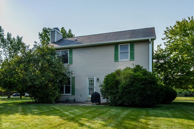 1642 Waterford Drive, Zionsville, IN 46077