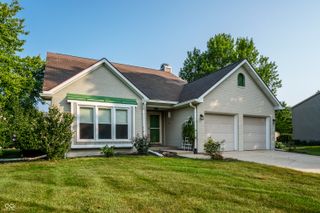 1642 Waterford Drive, Zionsville, IN 46077