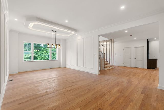 42 Woodbine Circle, Needham, MA 02494